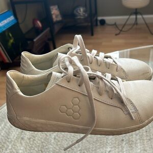 VIVO barefoot wide toe box. Leather, off white. Size 38 (European). Worn 3 times